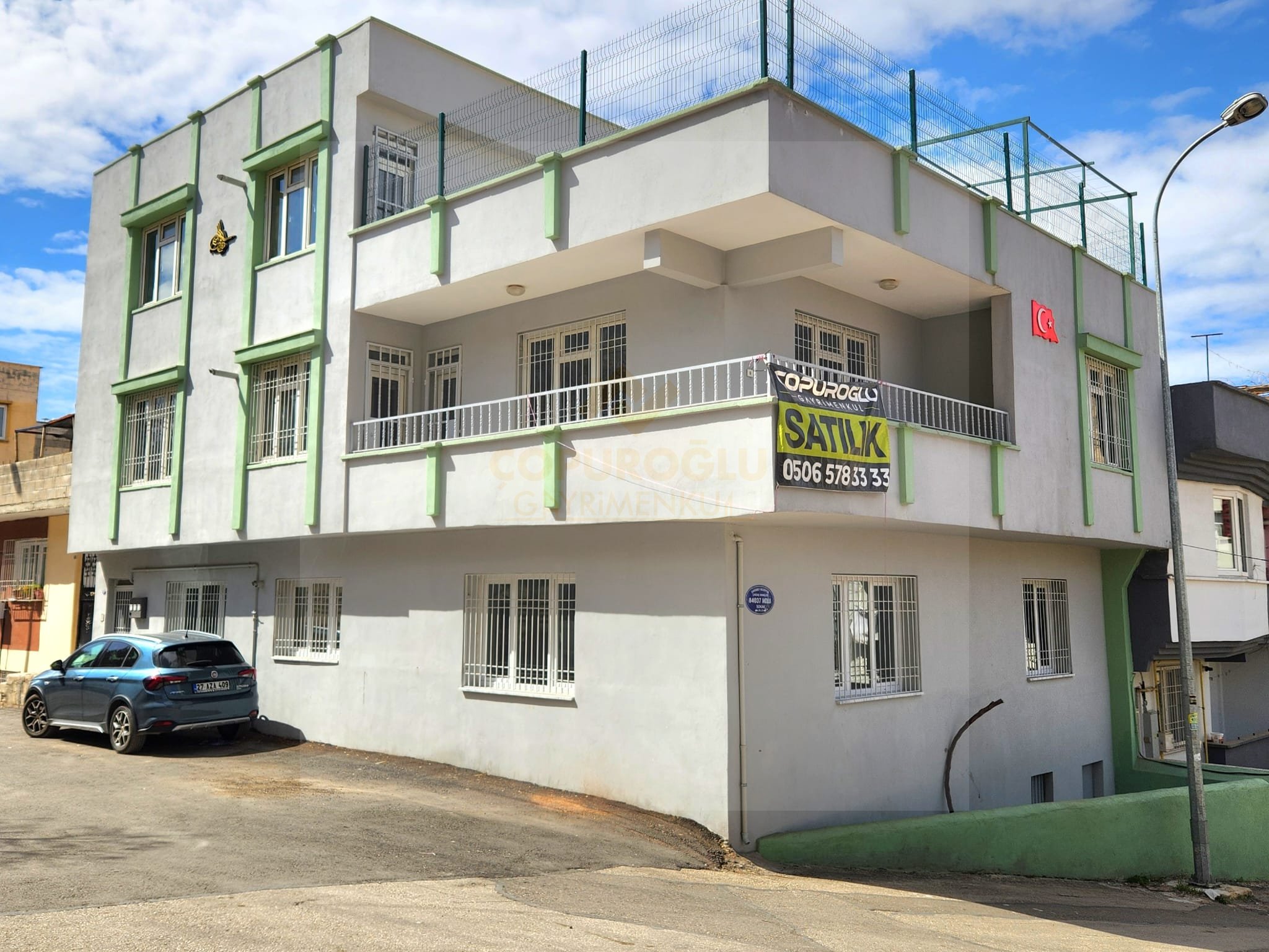 ÇAĞDAŞ'DA PARK CEPHELİ KOMPLE YENİLENMİŞ MASRAFSIZ BİNA FIRSATI