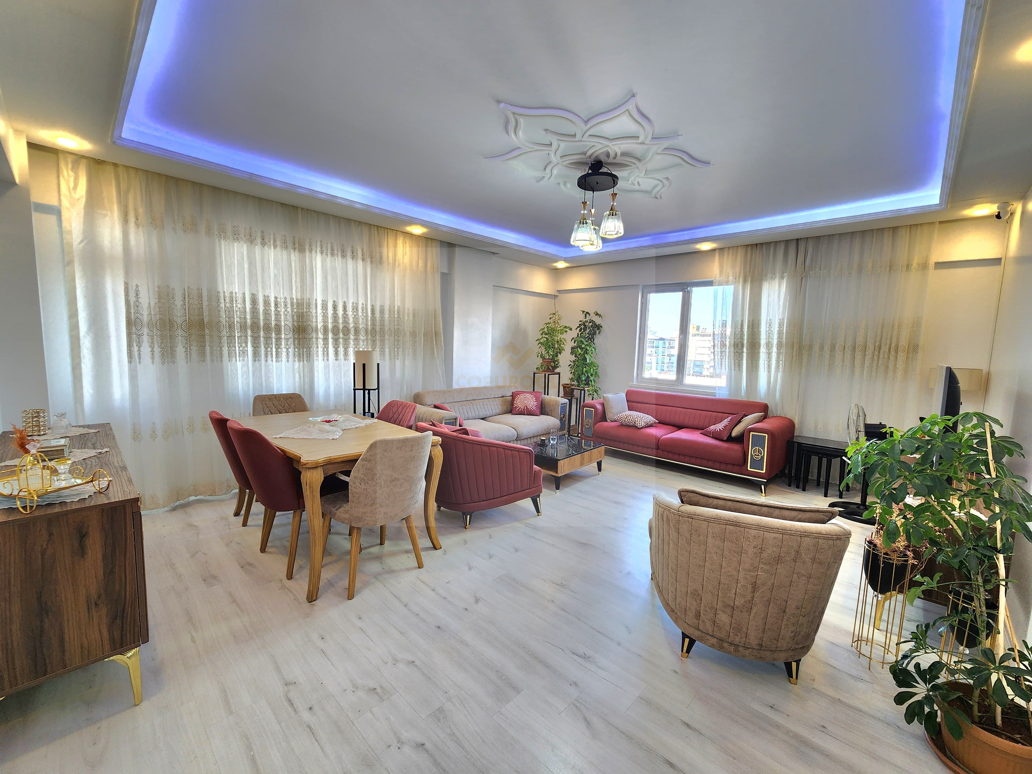 GÜNEYKENTDE TERCİH EDİLEN LOKASYONDA YENİLENMİŞ ARAKAT 3+1 DAİRE